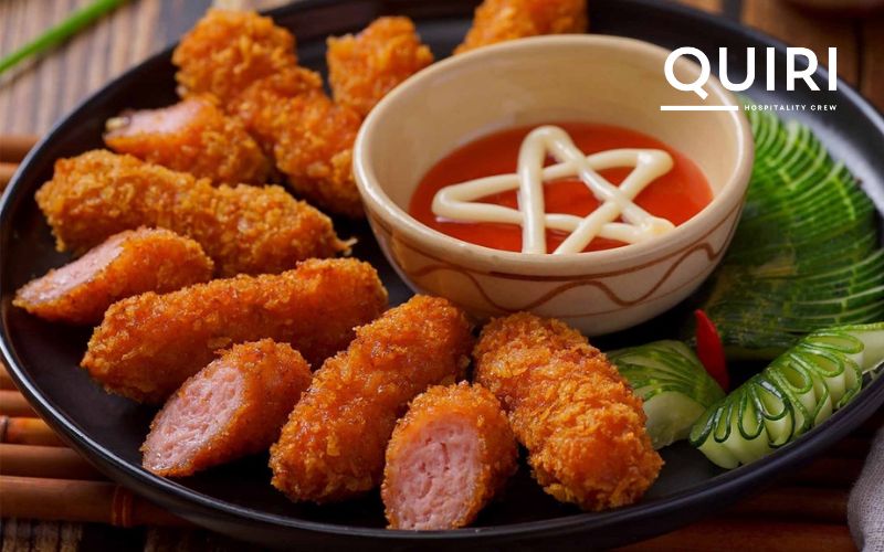 Crunchy, tangy bites that capture Hanoi’s youthful and social vibe.