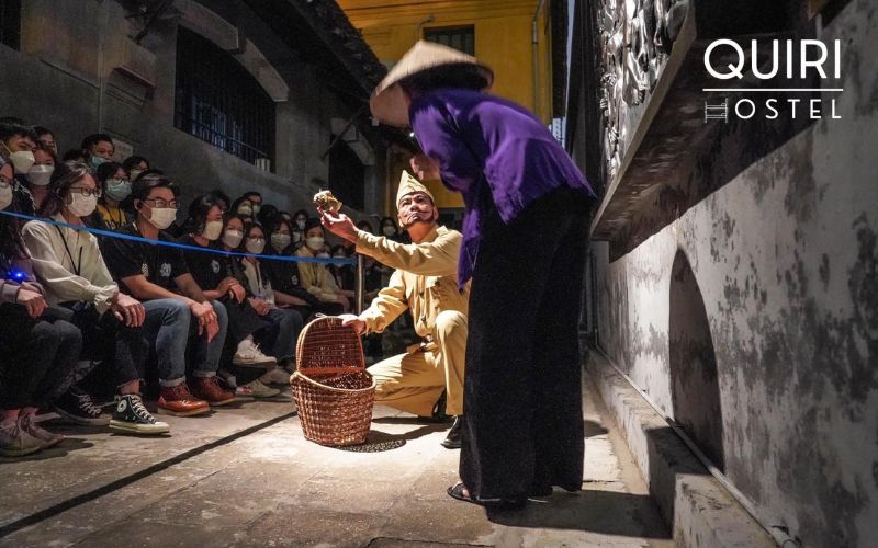 Explore two powerful ways to experience Hoa Lo Prison.