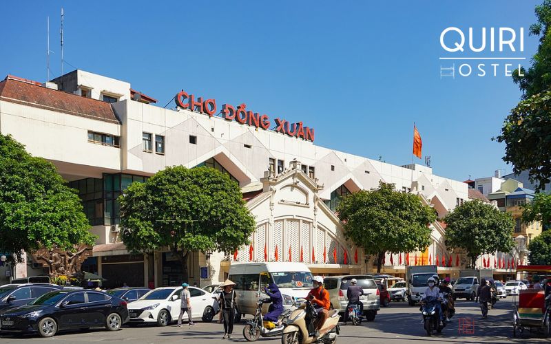 This bustling market area attracts visitors searching for local goods.
