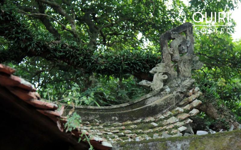 Historic temples tell stories cherished across Duong Lam village.