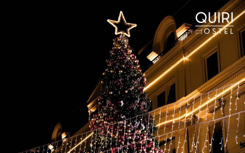 Hoan Kiem Lake becomes a social focal point during Hanoi Christmas