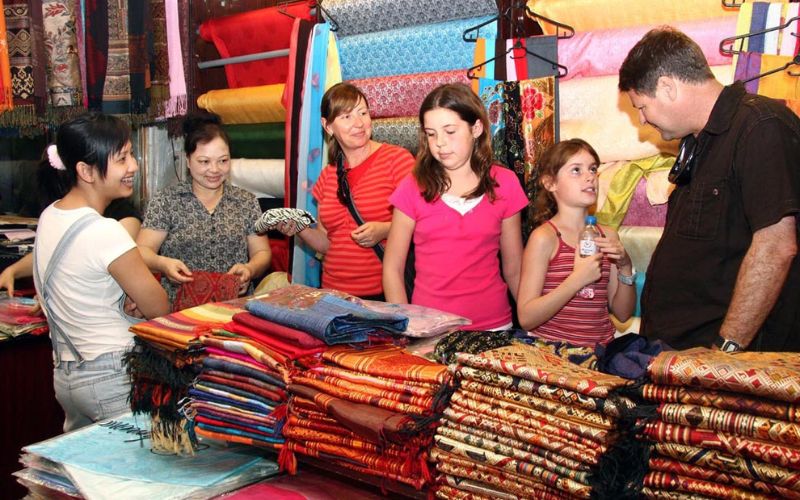 Local storytellers share memories that keep van phuc silk traditions alive today.