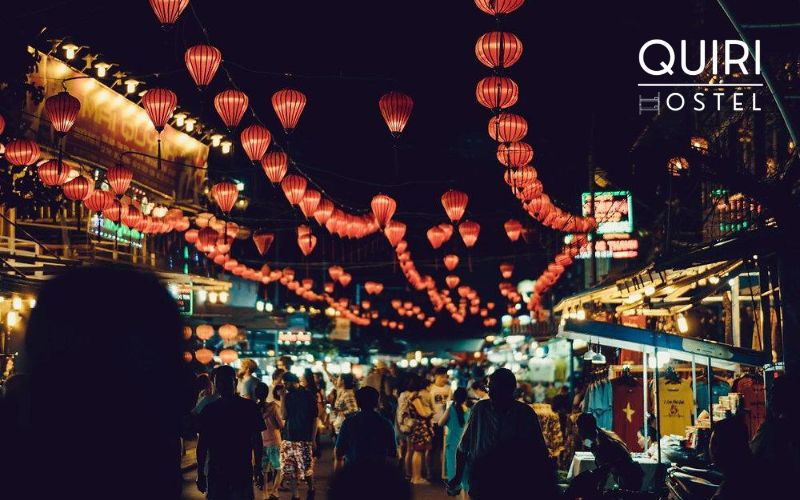 Nighttime energy reveals creative expressions shaped by the hanoi market