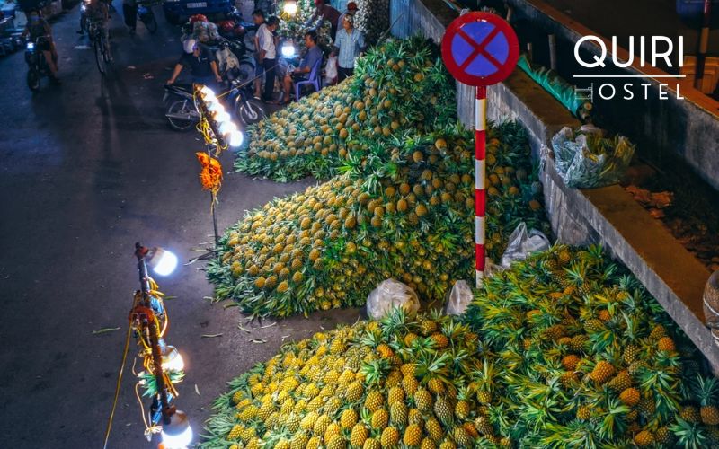 The night market energy keeps vendors and buyers constantly engaged.