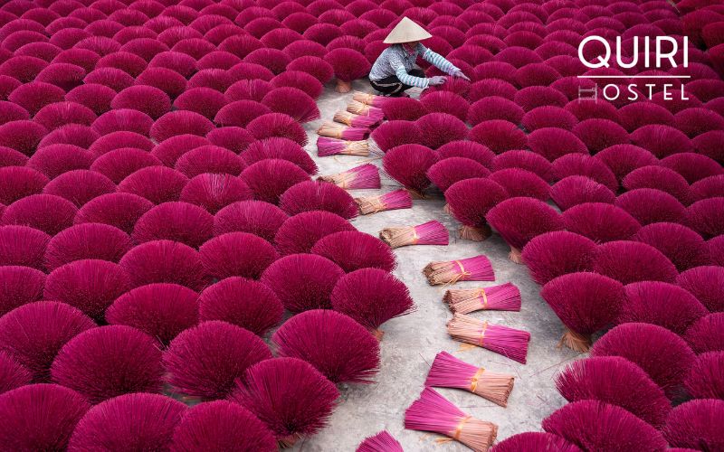 ravelers gain cultural insight when joining an incense village Hanoi tour experience.