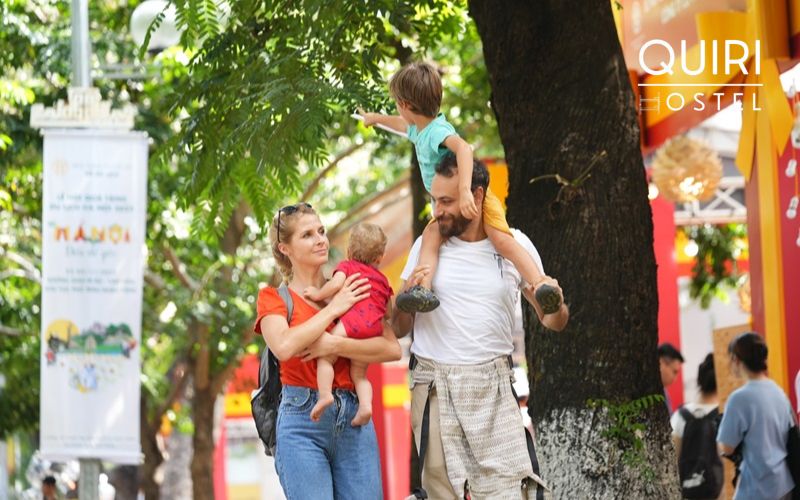 Hanoi Tours Expert competes as best travel agency in Hanoi.