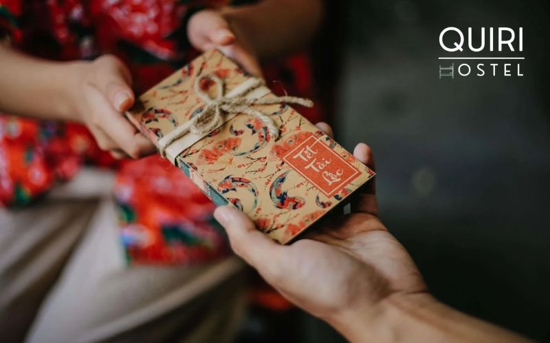 Lunar New Year activities include lucky money for prosperity and blessings