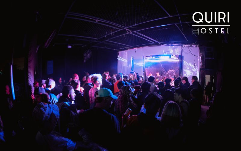 A late-night choice beyond mainstream best night clubs in Hanoi.