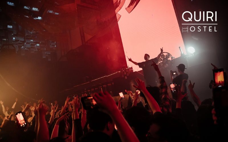 Best nightclubs in Hanoi often praise NOXX for production.