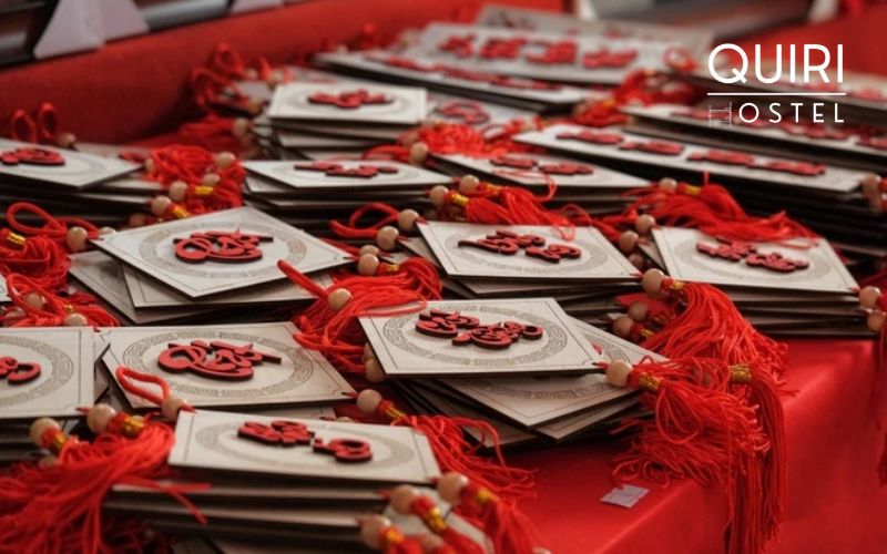 Games add laughter to activities in Tet holiday in Hanoi.