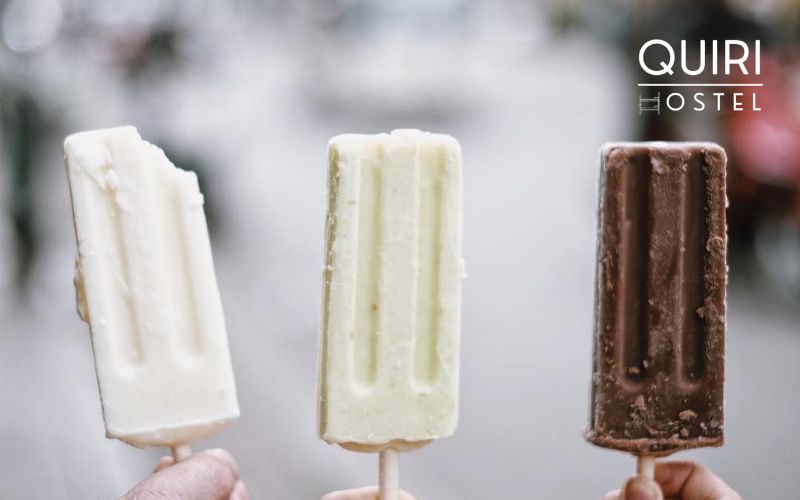 Hoan Kiem Lake suits foodtour Ha Noi with city views.