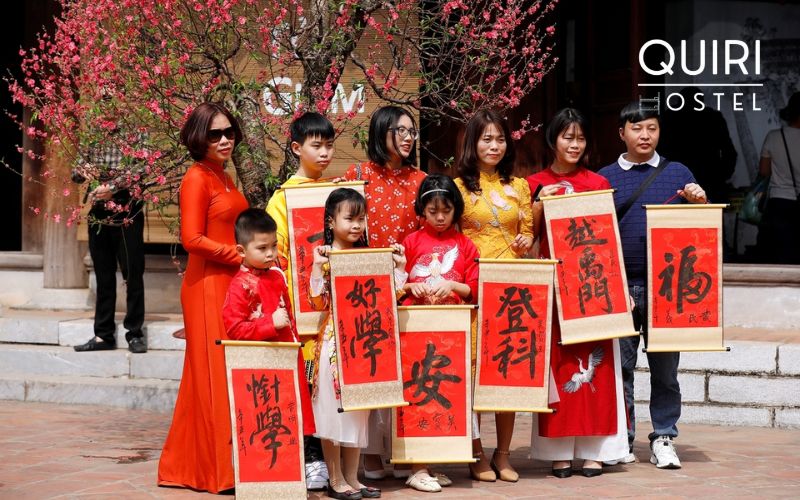 Educational heritage sites attract visitors seeking blessings during Hanoi Tet