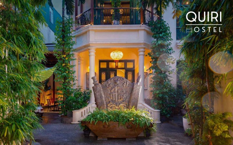 Iconic fish dish experience inside restaurants in Hanoi Old Quarter