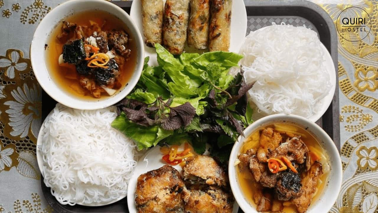 hanoi-city-walking-tour-flyer-quiri-hostel-hanoi