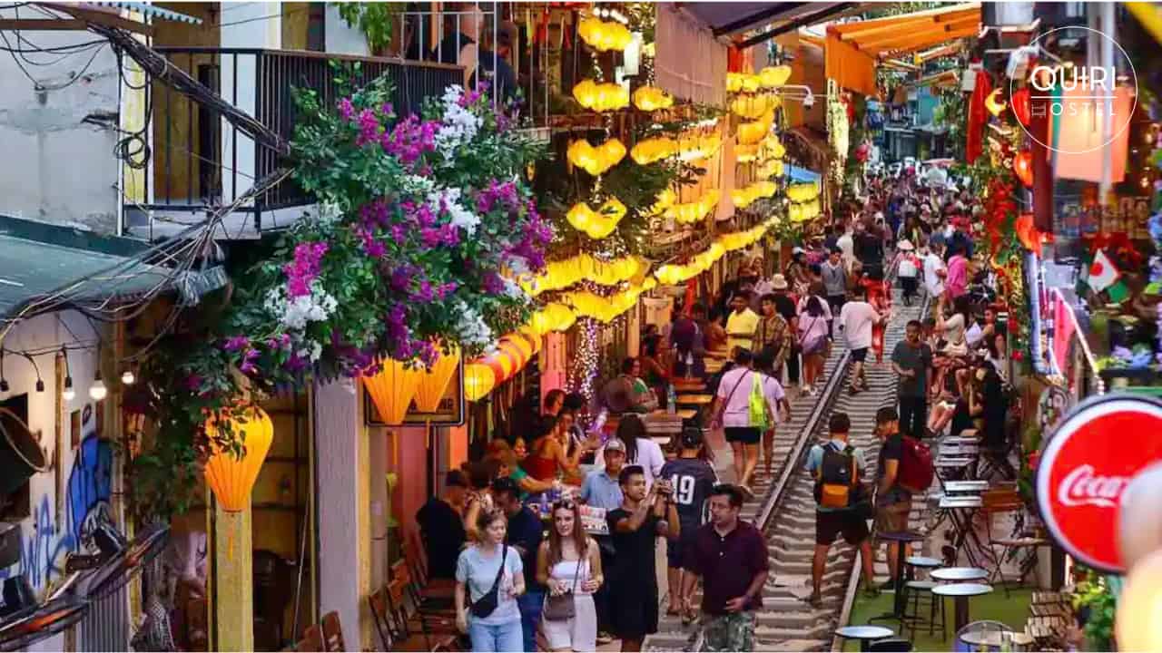 Hanoi-Train-Street-at night-a-famous-things-to-do-hanoi-city-attraction